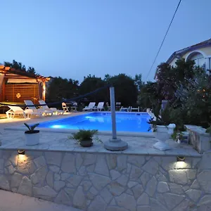 Lav Privlaka (Zadar)